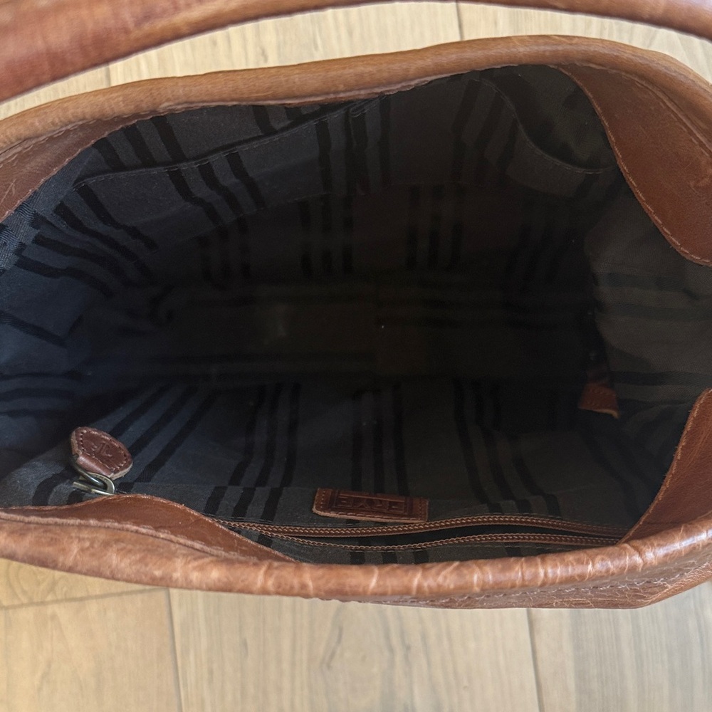 Melissa Frye Hobo - Picture 2 of 10